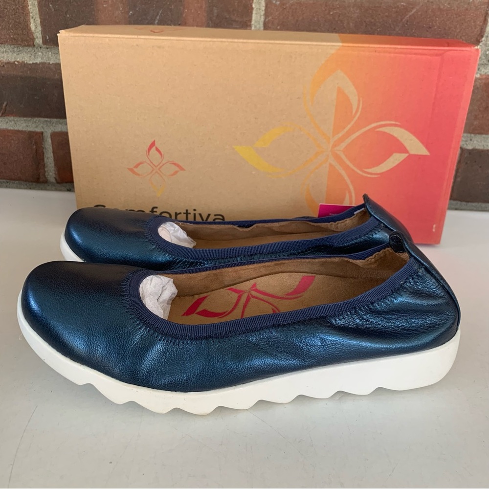 Comfortiva Grace Blue Slip On Leather Loafers  Women’s US 7.5 W Wide Width NEW - Picture 5 of 9